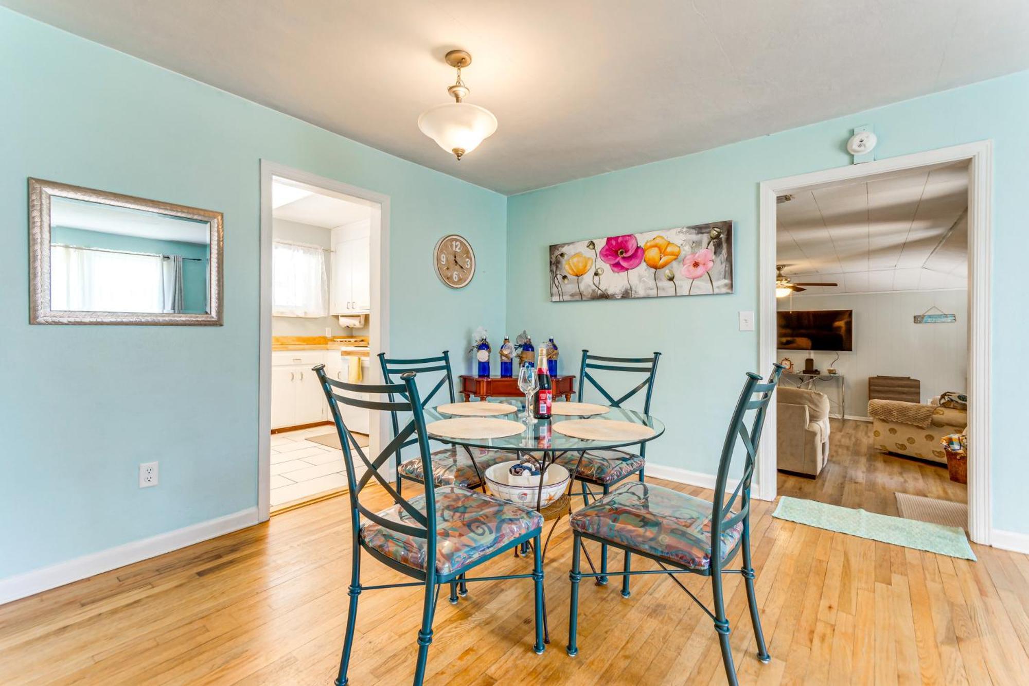 Fort Walton Coastal Retreat With Yard Walk To Beach Форт Уолтон Бич Экстерьер фото